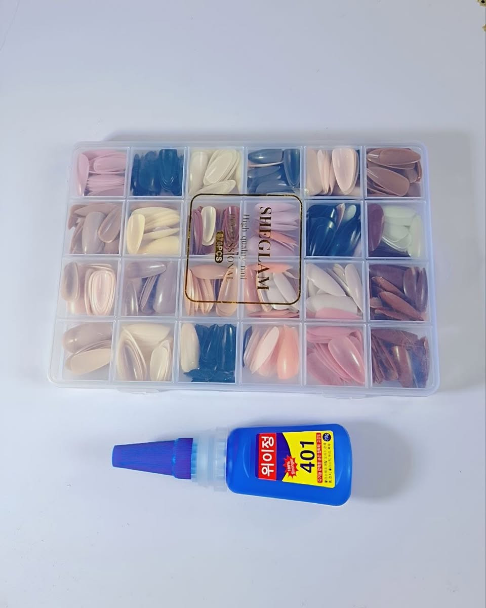 عـرض للأضافر 💅🥹✨
سيت اضافر اكريلك 576 قطعـة
لوزيات والالوان تموووت ضـد الكسر واحجام تجنن تناسب كل الاضافر 24 لـون الحجـم الكبير. 
صمغ اظافر 401 💅💅
لاصق اضافــر ثابت جداً 🎗يدوم اكثـر من اسبوع بدون مينزع الاظفـر ومصنوع من مواد طبيعية. وفيتامينات تحافظ على الاظافرالطبيعيةوالصناعية دون تكسرها او تضررها🤎✨ نقطة صغيرة جداً تكفي

توجد توصيل لجميع المحافظات العراق 🇮🇶🚚🚕للحجز والاستفسار يرجى التواصل عبر الخاص 📩💌توجد لدينا عروض خاصة وخصومات وهدايا 🎁😍


**إذا كنت صاحب هذا الإعلان وتريد حذفه لأي سبب، رجاءا أرسل رسالة إلى الدعم الفني**