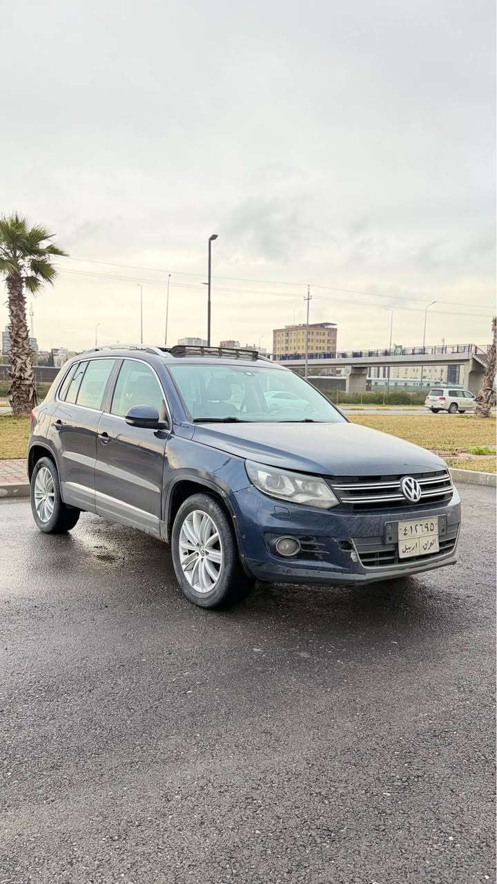 للبيع تيكوان
موديل 2016
٢قطعتين صبغ بدون داخل
فول فول مواصفات 
سياره جاهزه جديد
السعر جوه سوك 88 ورقه مجال قليل
كير محرك ب شرط
حجم محرك 18تيربو مرغوب
مكان اربيل 
***********
*********** أربيل, العراق
