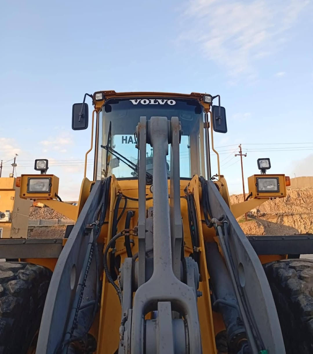 للبيع - بۆ فرۆشتن دخول جدید شیمالی
———————
عفار  : VOLVO
حجم : L90D
موديل : 2002
مکان   :اربیل قضا ٕخبات معرض باران
—————————
بۆ زانیاری زیاتر پەیوەندی بکەن بەم ژمارە تەلەفۆنە 

***********
***********
