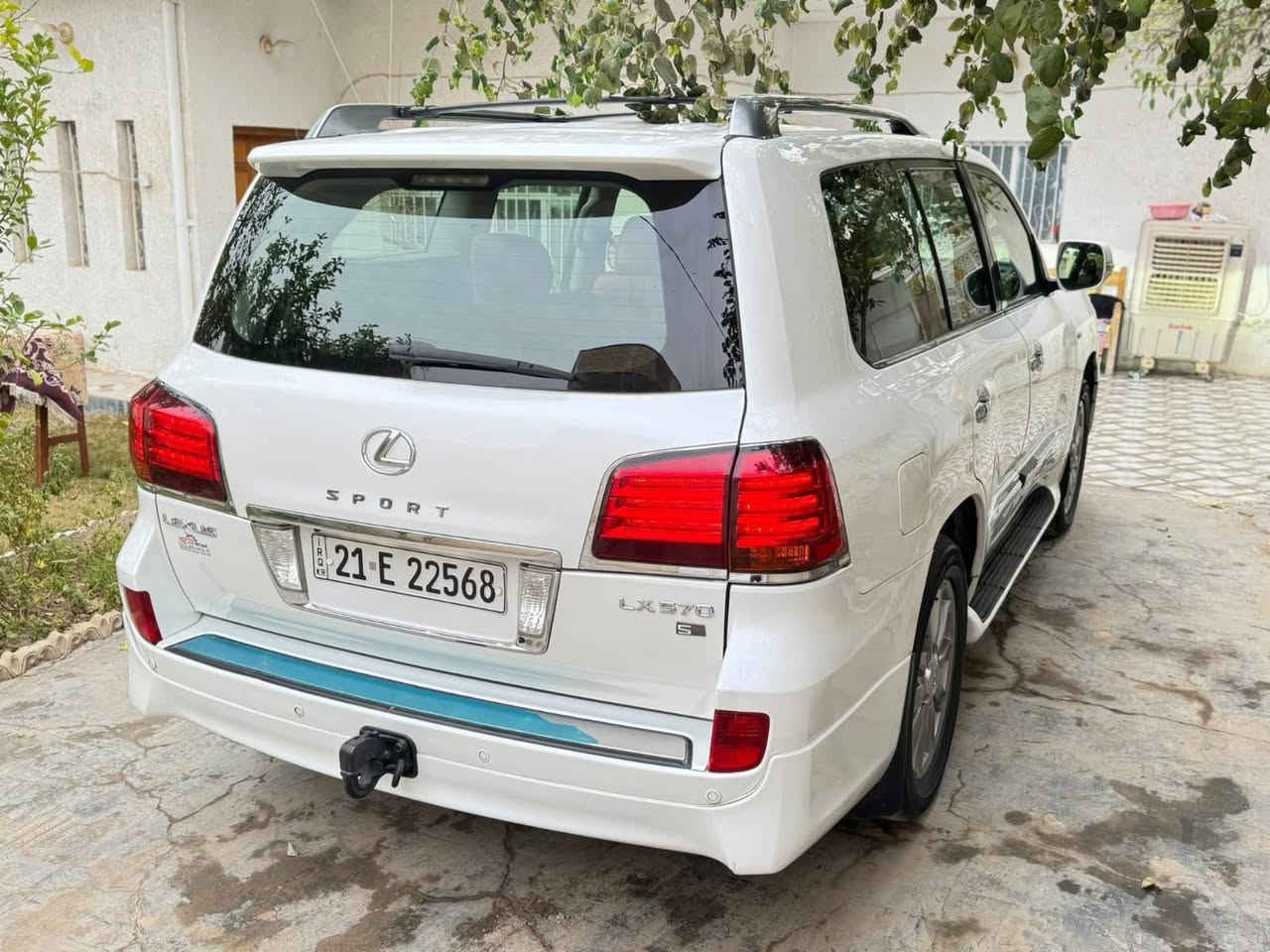 السلام عليكم
2011 خليجي السونار مرفق وي الصور 
سنويه لل27 بسمي السعر330 وبيه مجال 
‭0770 731 3303‬
