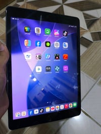 ايباد ٩ • ٦٤ • بطارية قوية