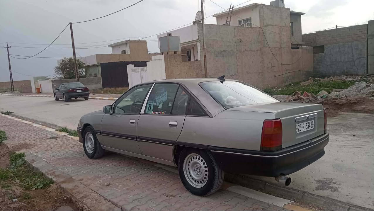 اوبل اوميكا موديل 88 صبغ عام جماليه فقط لايت زنون صدر جديد محرك وكير بشرطرقم دولي بسمي السعر 37 وبيهه مجال ***********
