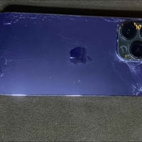 ايفون للبيع 14proMaxفقط ضهر مكسور مكفول من التبدل السعر ٧٠٠.     07729...