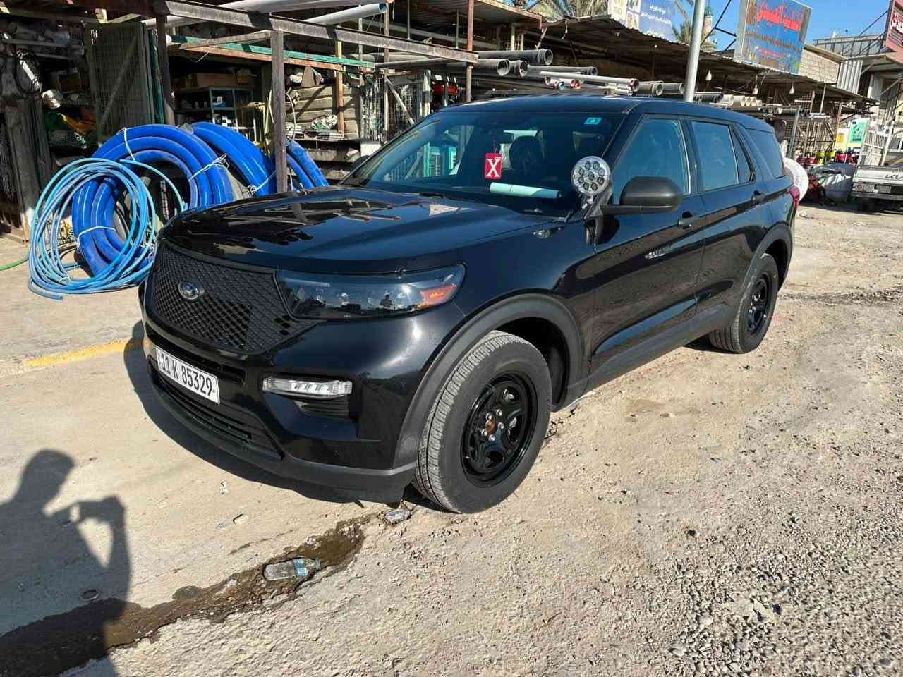 فورد اكسبلورر بوليسي 2023 كفالة من الصبغ ومغلفة ppf بـ 20 ورقة سيارة مال جناي
مرقم بغداد ب اسمي 

كل ايرباكاتها سليمة

حادثها جداً خفيف فقط بارد شبر جاملغ وشبر بنيد فقط تعديل بارد بدون صبغ 

وصار بيها هنا بالعراق بارد بالباب الخلفي والجاملغ الخلفي فقط بارد بدون صبغ 

السيارة جديدة ماشية 50 الف كيلو وتخم تاير جديد وادامة كاملة 

للتواصل *********** مكان السيارة بغداد او الانبار الحبانية 

السعر 170 وبيها مجال وشايف الف خير الياخذها
