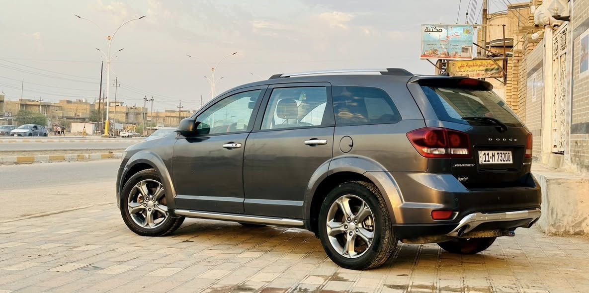 السلام عليكم للبيع فقط
دوج جورني 2016 بغداد الدولي الأنكليزي السيارة باسمي
كروس رود.. فول مواصفات عدا الفتحه
محرك 6 سلندر 
لون فيلي
كشن كهربائي
تحكم ستيرن وشفتات
شاشة كبيرة
دواخل جلد
7 راكب
تبريد ثلاث قطع ، تدفئة
شاشه
كامره + حساسات خليفه
مثبت سرعه
تخدم تايرات جديد
حدادية جاهزه امامي وخلفي الامامية تم تبديلها بالكامل قبل شهر
تحويل ثاني يوم ضررها جاملغين وبنيد تبديل وباب صبخ
وباب توحيد صبع
سعرها ١١٨ وبيها مجال بسيط
‎*********** للتواصل
المكان—- ذي قار الشطرة
