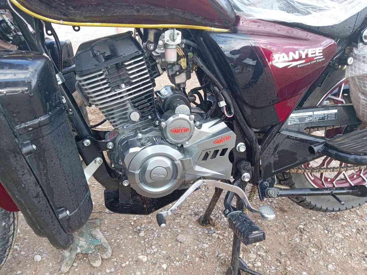 اسلام عليكم هيوشه 2025للبيع
جديد بعده 
محرك 200
السعر /مليون و ميه وبي مجال 
***********/ المكان شميط
