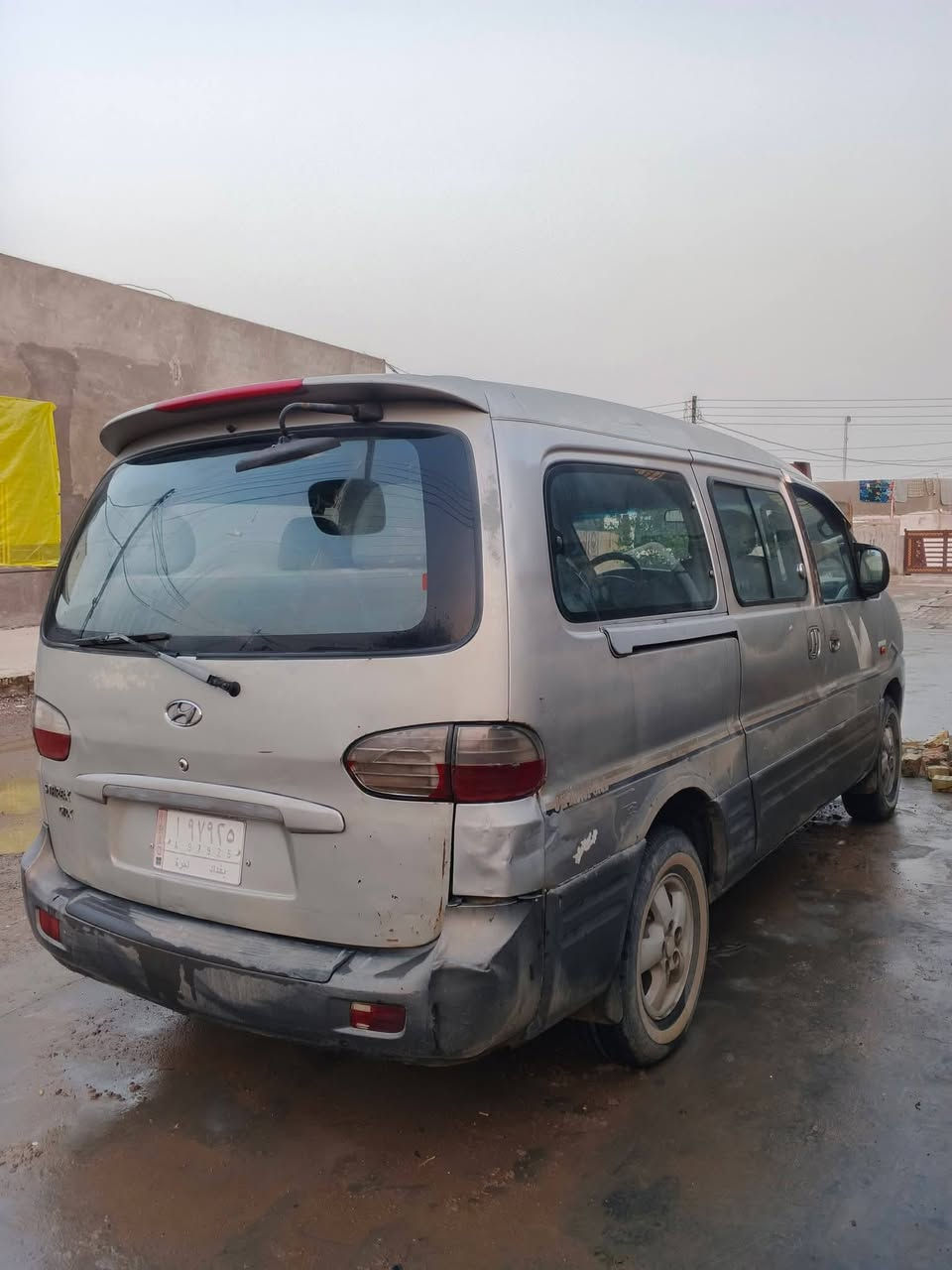 للبيع ستاركس  بالسنوية 2004 بس هية 2007
بأسمي رقم الماني مشروع وطني تحويل ثاني يوم

السيارة بلاديه ما مصبوغه شواصي منگدات وعمرتهن بليت مال سكانيا باجات شغل مضبوط

بيها طخات موضحه بالصور

گير ومحرك جدد 

سوبر جديد

تخم تايرات كلهن جدد

باتري جديد

كهربائيات كله شغال

سنتر لوك شغال 

السيارة 11 راكب

السيارة حلوة ومال خبزه بيها خط مشتل عبيدي بس يتفعل 

مكان السيارة بغداد جسر ديالى قرب مجمع بسمايا السكني 
السعر رايدها ب 65 وبيها مجال بسيط 

*********** أثير 
***********أسيا +واتس اب
