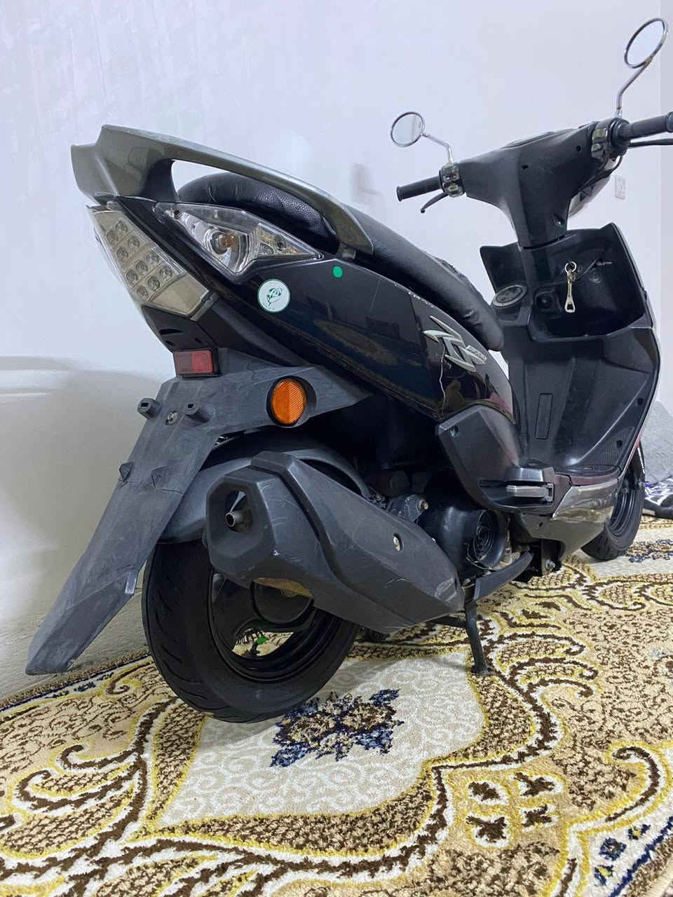 سلام عليكم دراجة ماكس مضلع حديث الدراجة اينقص ما بيهة المكان بغداد الشعله السعر 800 و بيهة مجال رقم ***********
