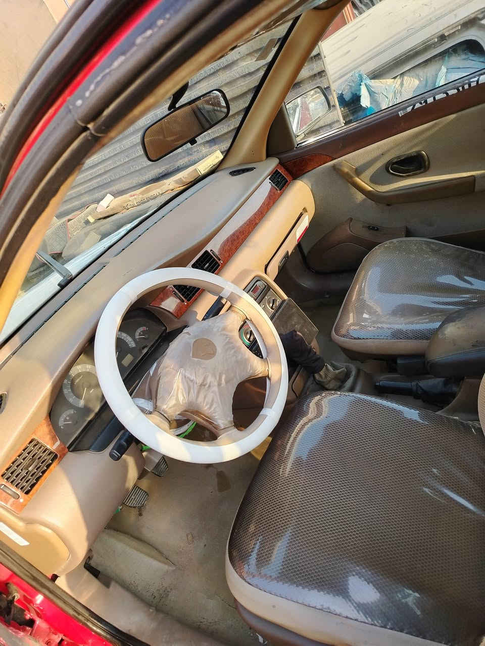 سلام عليكم سمند مديل 12 رقم بغداد انكليزي سيارة جديدة مكفولة مابيهة ضربة مكينة وكير وحدادية وتبريد جدد اي نقص مابيهة مكاني بغداد مدينة صدر
رقم الهاتف ***********)
