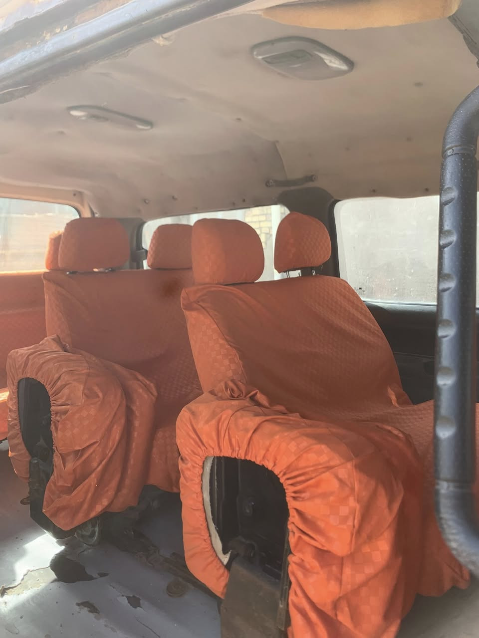 سلام عليكم ستاركس مديل 2006 للبيع كير عادي مكينه مفتوح مكينه ستاركس 12 بيه خيط بخار ستوه بادي العناون البصرة رايده 45ورقه وبيه مجال بصيط رقم الهاتف:***********
