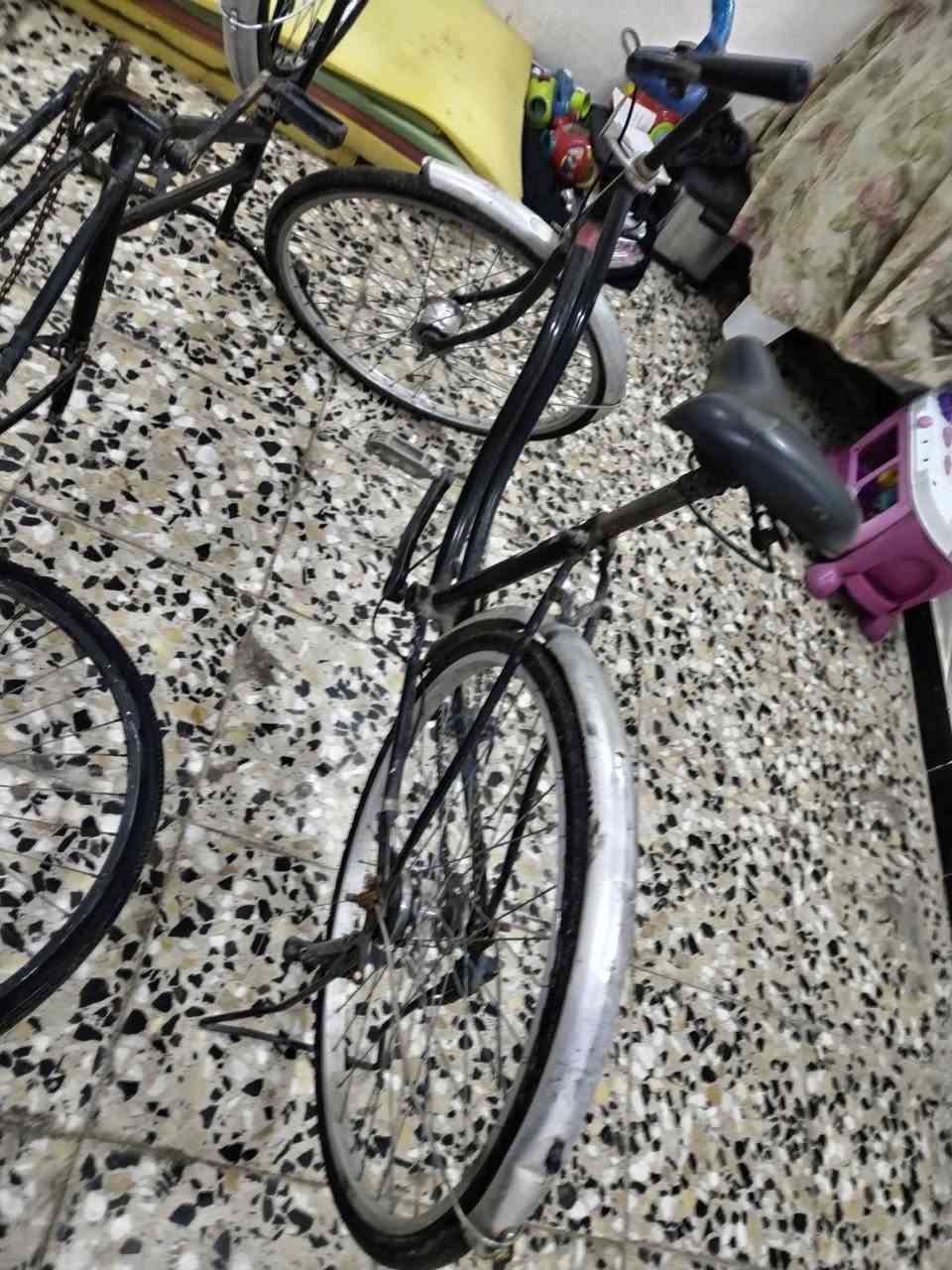 السلام عليكم بايسكل للبيع شراي يصل *********** عنوان بغداد حي أور السعر 45
