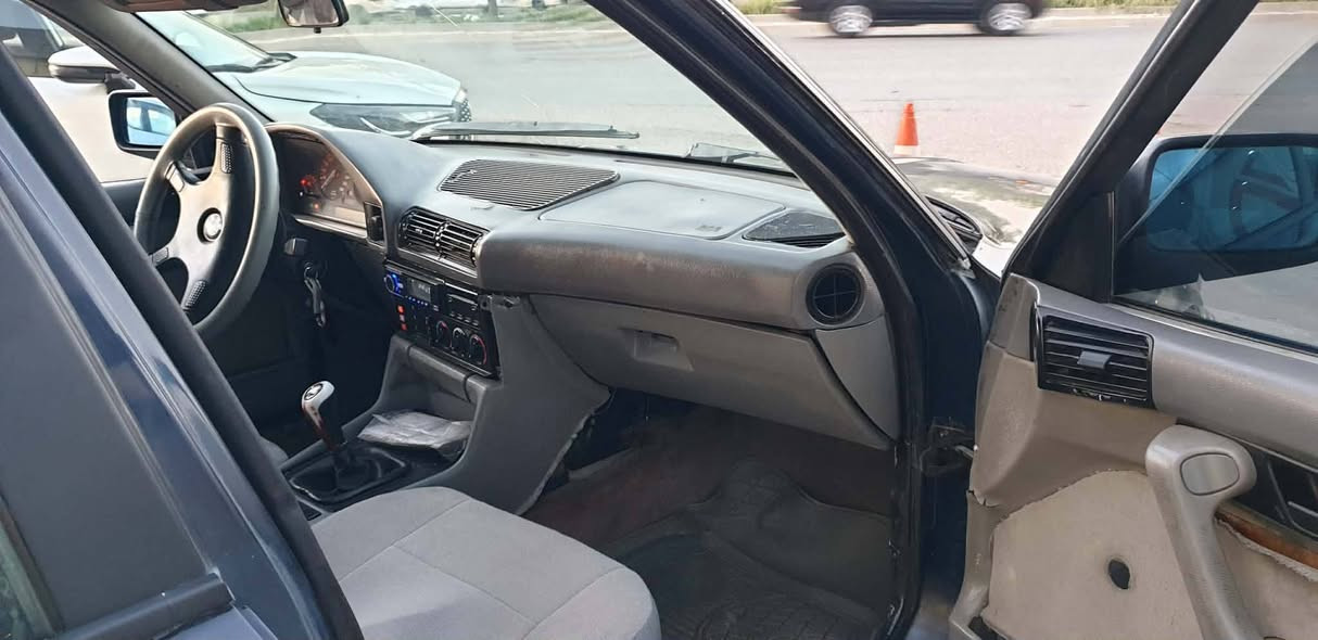 مۆدیل 92 چوار جام کارەبا تەبرید قفل مەرکەزی لایت القە پشت و پێش کەپس بێ لێدران موس براوە اولیات بەشەرت موشتەری نامە بنێرە شقلاوة, أربيل


**إذا كنت صاحب هذا الإعلان وتريد حذفه لأي سبب، رجاءا أرسل رسالة إلى الدعم الفني**