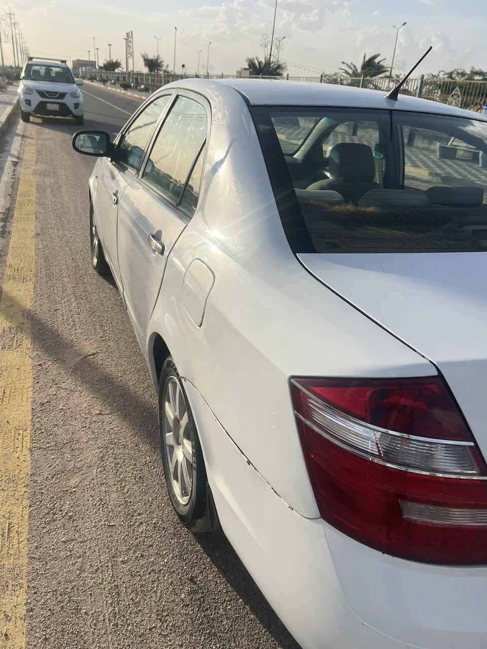 جيلي 
مكينه كورلا
مديل 2012
سنويه لل27
شرط تحويل
سعر 53
كفاله كير ومكينه 
البصره -ابي الخصيب-نهرخوز
***********
