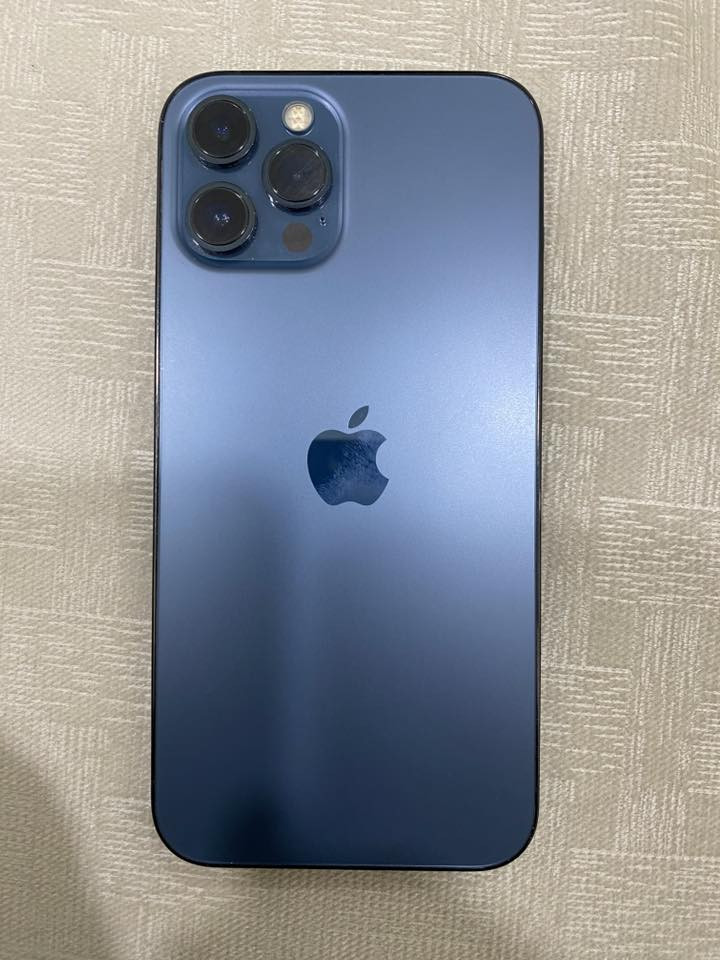 للبيع
ايفون 12 برو ماكس
ذاكره 256
دبل سيمكرت
بطاريه 78 مبدله
الجهاز شغال ونضيف 
السعر 425 وبي مجال بسيط
للأستفسار اتصال ع الرقم***********
مو شراي لا تتعبني
