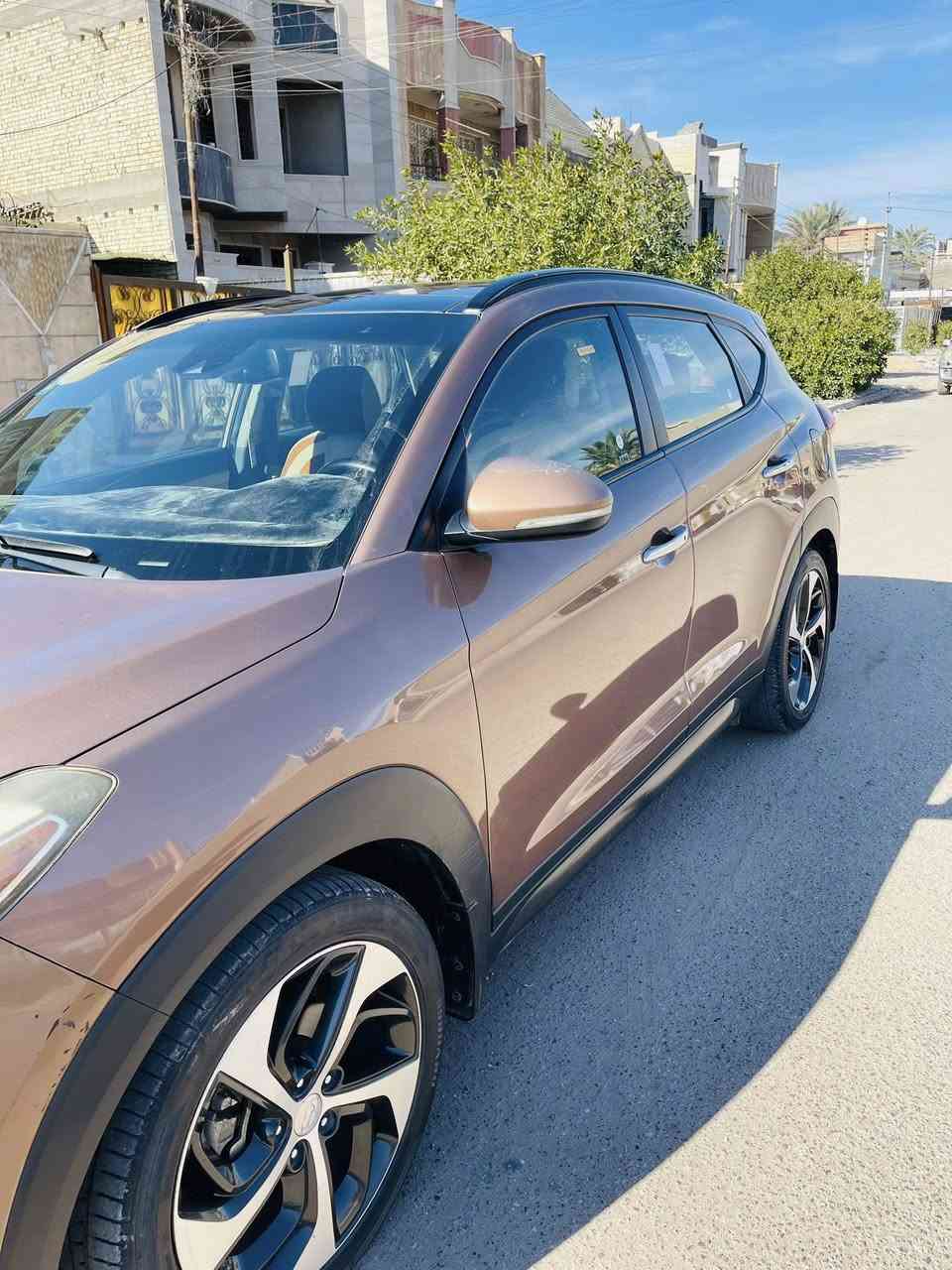 السلام عليكم توسان 2016 فول مواصفات 1على1 شاشه كبيرة شاشة اعطال رادار بصمه تشغيل /ابواب بانوراما صندوق كهرباء كشنات جلد تدفئة بالكشنات ويل كب رياضي حجم 19 السيارة ماشية 111 بسمي تحويل مباشرة كير مكينه 1600تيربو مكفوله كفاله عامه ومكفوله من الصبغ بيه بارد قليل من امريكا صور الحادث مرفقة بل منشور مكان السيارة بغداد حي اور صوره السونر بل منشور سعر سياره 155وبيه مجال الشراي رقم الهاتف *********** ابو سجاد
