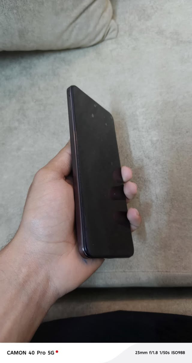 سلام عليكم عندي جهازvivo y29
جهاز كلش نضيف ويا شاحنته الاصليه تدعم الشحن السريع بي بس شخط بلضهر صغير كلش
سعر:150
رقم الهاتف:***********
