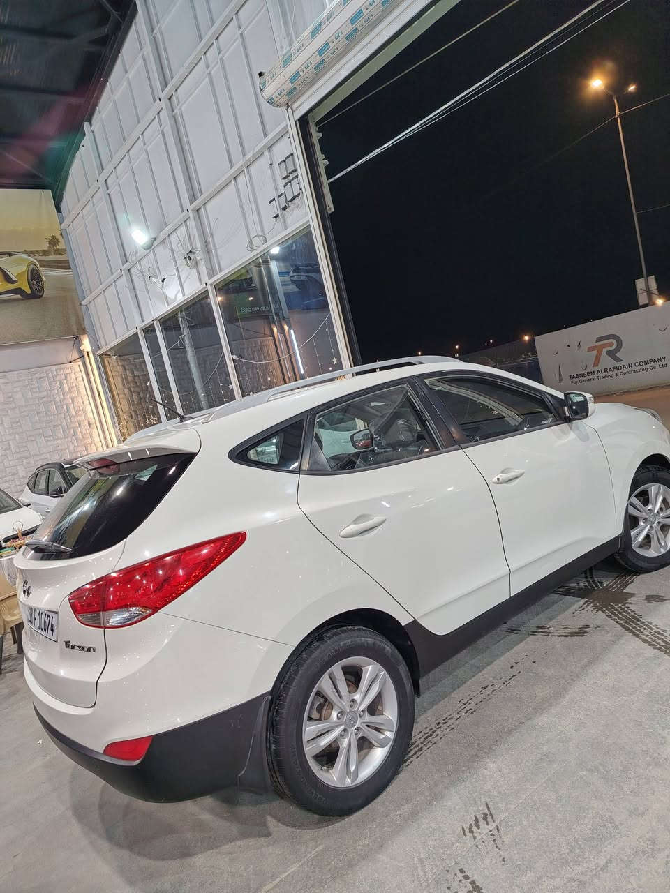 السلام عليكم 👋
هونداي توكسان خليجي🚗🚗
الموديل 2011💯
رقم بابل الدولي جاهز تحويل مباشر 👌
السيارة مكفولة من الصبغ والتبديل👍
المواصفات ستندر
 ويل كب 
فول تحكم ستيرن 
كشافات
محرك2000 دوش
السعر / 13800$
السيارة حلوة وجاهزة من جميع النواحي بدون أي نقص

للتواصل والاستفسار الاتصال على الارقام
 *********** واتس إب 📲
***********📞
الموقع:📍حلة _ حي الصحة _ مجاور فندق بابل
#معرض_الوليد_لتجارة_السيارات
انستا📲https://www.instagram.com/alwaleed_cars_1?igsh=MXMyOHN2bDJ6OXhvcg==
تيك توك 📲
https://www.tiktok.com/@alwaleed__cars1?_r=1&_t=ZS-91hXDqXB40A
