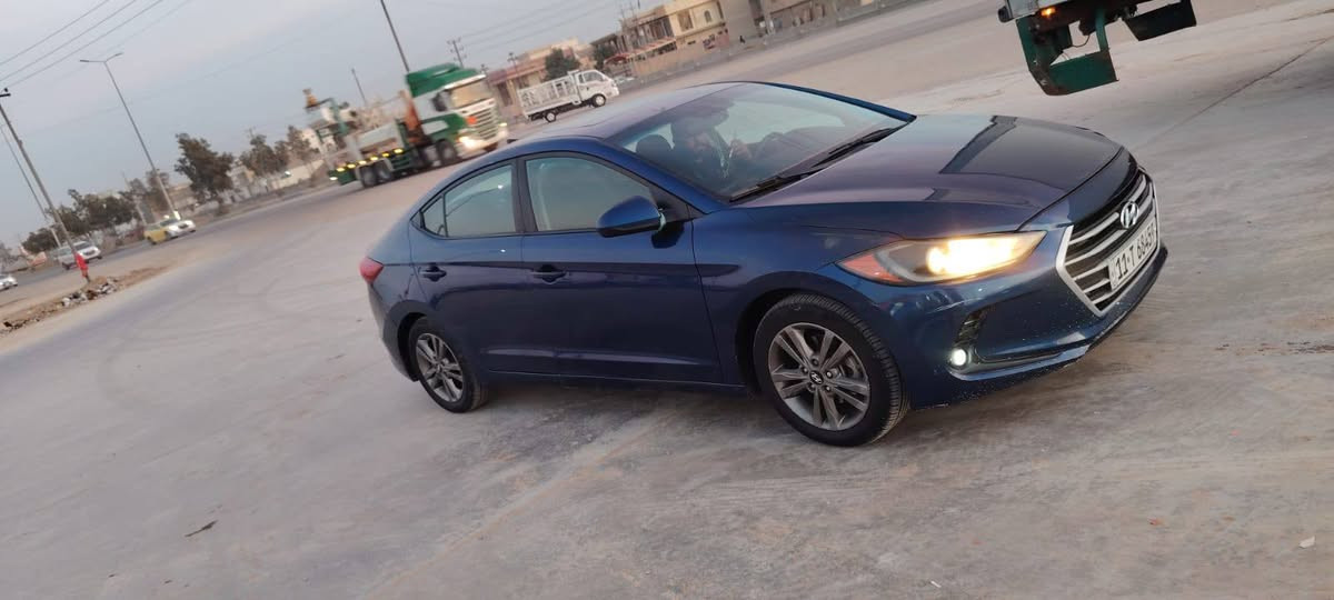 سلام عليكم النترا 17ورد مريكي نكليزي تحويل مباشر رقم بغداد بيها 3  قطع صبق وليسا تبديل موصفات فول بصمة فتحة شاير مري حدادية جديدة ربع مذب عليها تبريد تخم تاير سعر 115بية مجال ***********
