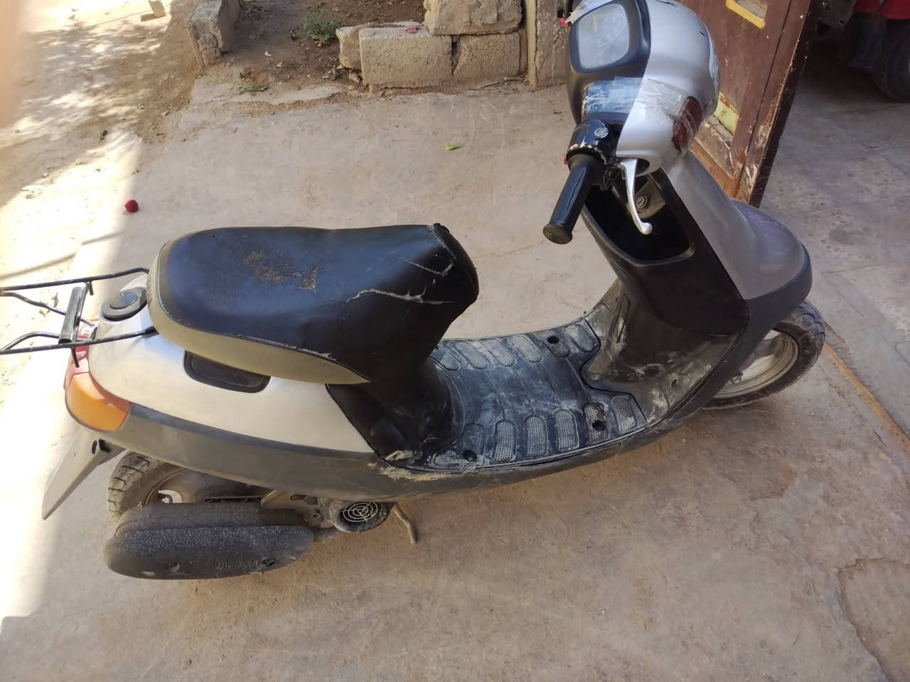 السلام عليكم دراجه بطه للبيع دراجه نكره هندر ناقصه بس باتري الدراجه نشطه سعر 400 وبها مجال مكاني كربلاء


**إذا كنت صاحب هذا الإعلان وتريد حذفه لأي سبب، رجاءا أرسل رسالة إلى الدعم الفني**