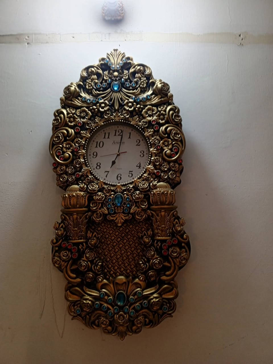 السلام عليكم اثاث بيت مستخدم
كلمن أوسعره ***********
