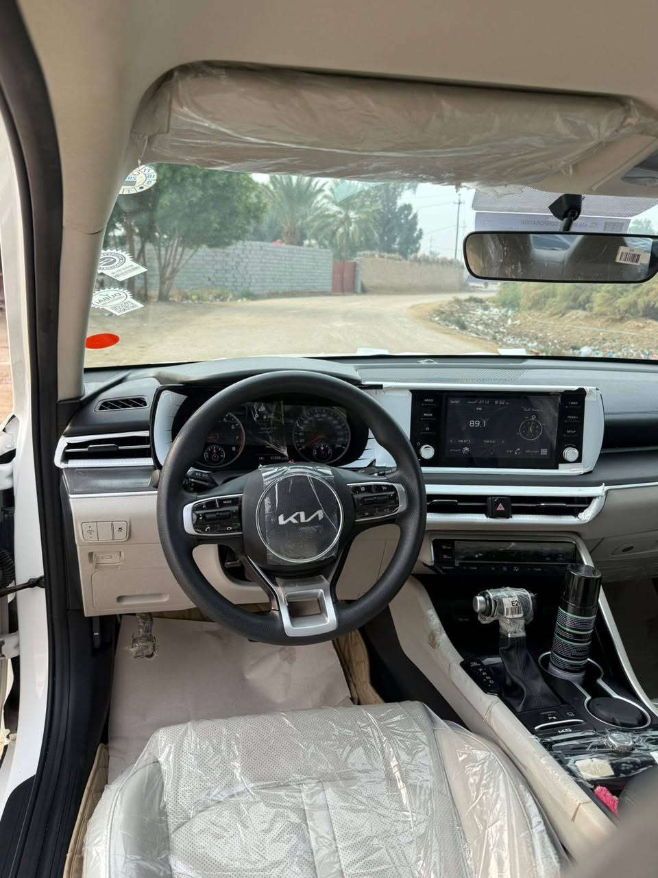 للبيع كي 5 موديل 2023 خليجي كفاله بوضع شركه كفاله عامه سياره حته من زلغ ماشيه 30 الف رقم اربيل دولي تحويل أو وكاله  مواصفات بصمه جلد كشن كهربائي حساس امامي خلفي شاشه كامره تبريد خلفي محرك 2000 دوش لايت لد اشاره بالمرايه مري شفط نظام سبورت كزوزين مكاني ناصريه السياره جديده وجاهزه ستخدام شخصي السعر 205 وبيهة مجال الاستفسار***********
