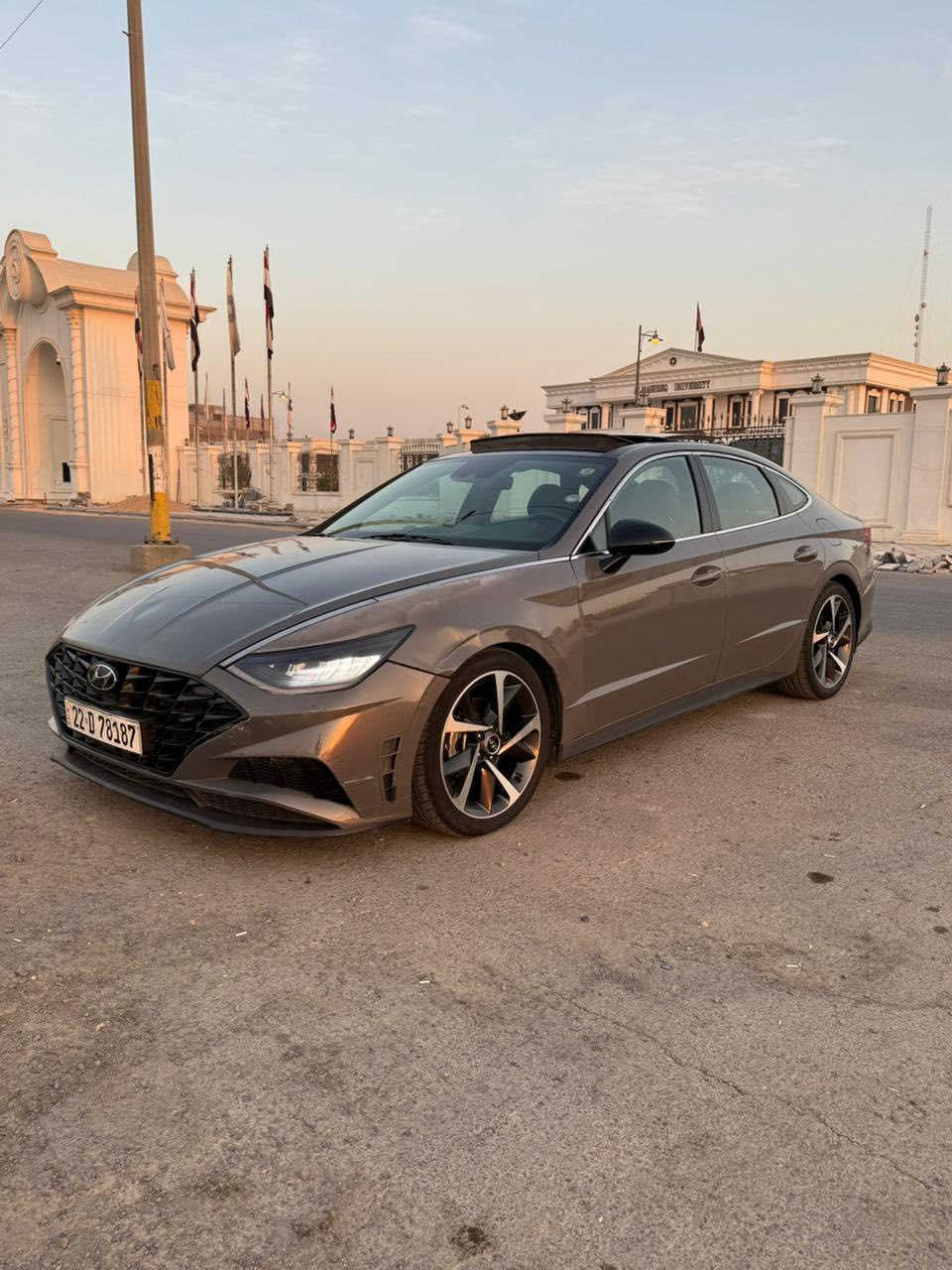 السلام عليكم
سوناتا 2021 اربيل سنوية وهزة جديدة 
حادثها جاملغ ايسر مبدل ومصبوغ والبنيد بي
رصعة ) وحاليا نفس الجاملغ مضروب 
الباقي كفالة عامة
ماشية:46 ميل
مكينة 1600 تيربو
الكير 8 نمر
السعر 167 وبيها مجال
الرقم: ***********
مكانها بغدا حي الجهاد الاطباء او حي العامل
المواصفات
فول بانوراما
شاشة جبير تدعم ابل كار بلي واندرويد اوتو
4 وضعيات للقيادة
كامرة خلفية
كشنات جلد ومخمل
تدفئة كشنات وستيرن
اشاير بلمري
تبريد بيانو
اربع رادارات
نظام القيادة الذاتية نظام التوقف الذاتي واذا شي وراها ماترجع نظام المحافظة على المسار
اوتو هولد
جنطة ذكية....
شفتات ستيرن
تحكم ستيرن جهتين
وارد كندي المرغوب
