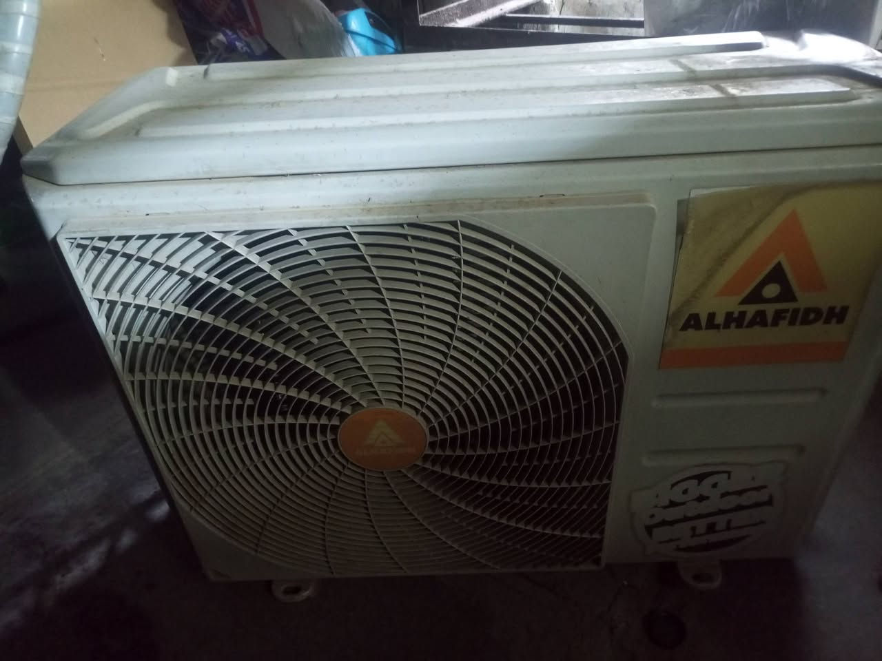 سلام عليكم سبلت الحافض 1طن  شغل فقط نقص غاز والبوري نكسرن بوري وطار غاز سعر 125 وبي مجال *********** بي وتساب
