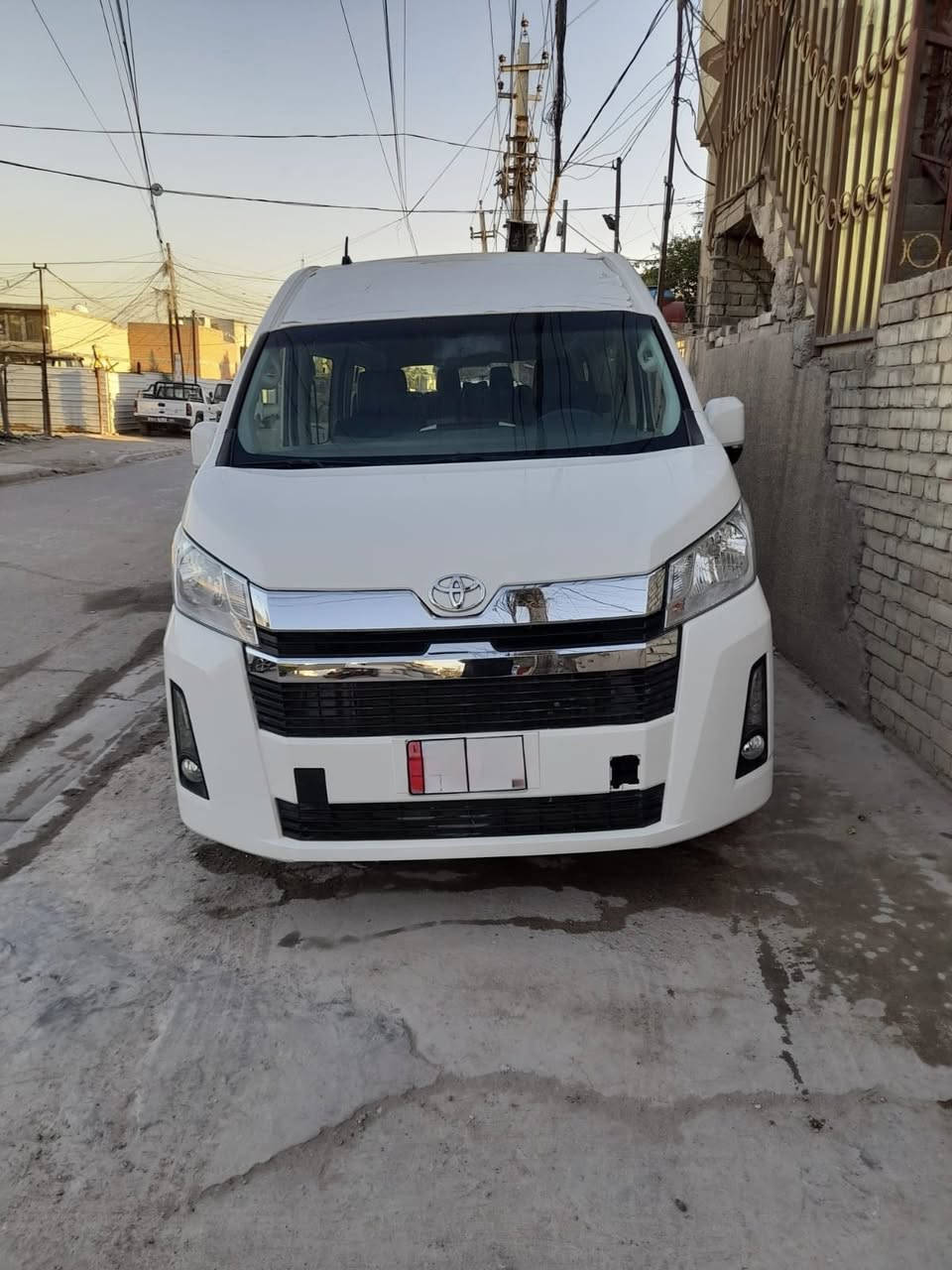 السلام عليكم
هايسه أم بوز موديل ٢٠٢٣ رقم بغداد
 فول اوتوماتيك ختم تاير
 ماشيه ٩٠ الف
بيها تبديل بنيد و جاملغ بلاد بدون صبغ
 مكاني بغداد 
***********
غير متواجد عل فيس لحد يراسلني
