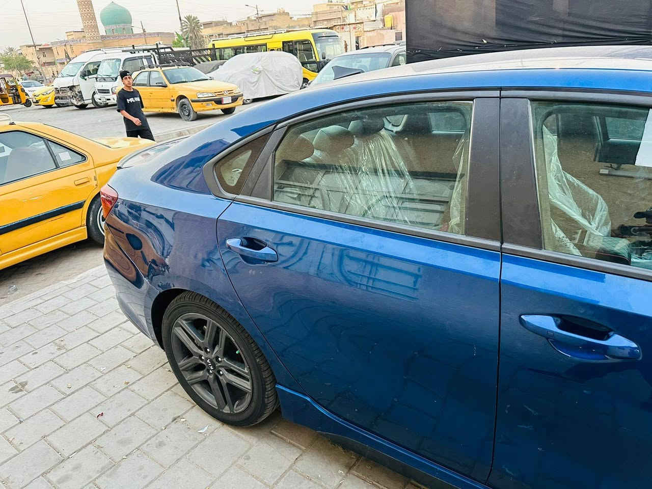سلام عليكم انتره فورت وارد امريكي موديل 2020
فول مواصفات عدا الفتحه 
المكينه 2000
كير اتي
رقم اربيل 
حادثه نص بنيد جاملغ الأيمن وباب الأيمن سرقه بمريكه 
سياره بسمي 
وسونر عندي وذا تريد جديد ما عندي شكال
السعر 125 وبيه مجال 
مكاني بغداد 
الرقم *********** اتصال فقط
