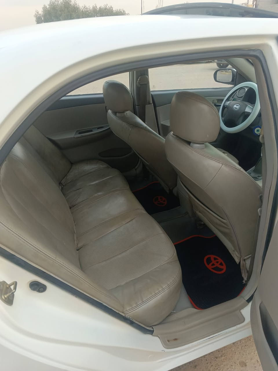 بي وأيدي 2013
مكفولة عدا هلالات خلفية سعر 60 
مكاني تاجي سبع البور ***********
