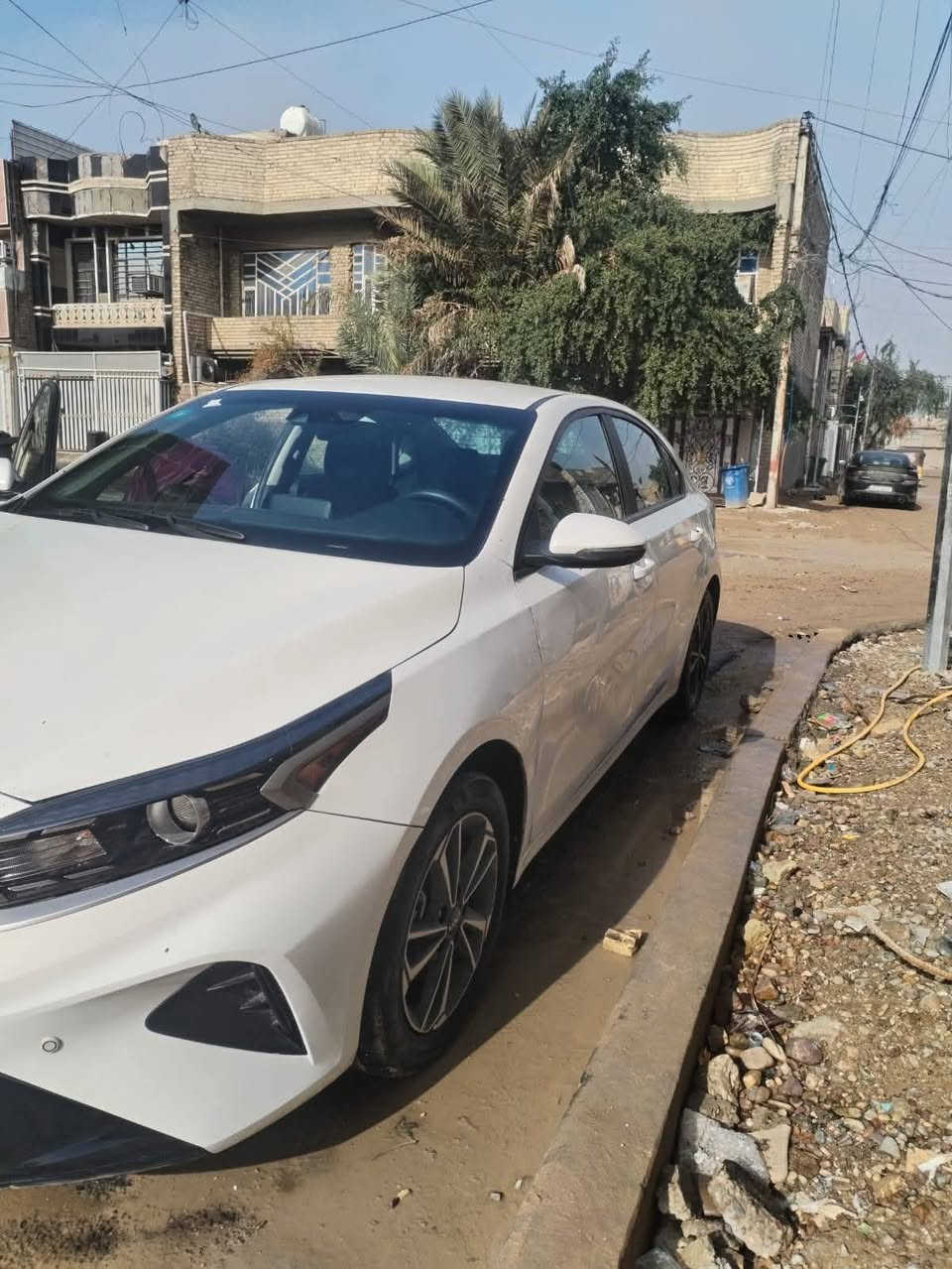 فورتي 2024 
ماشيه ١٠ الف فقط 
بية قطعتين صبغ فقط حادث موضح بل صور 
مواصفاتها معروفه 
مكاني بغداد شعب 
سعر 142
رقمي ***********
