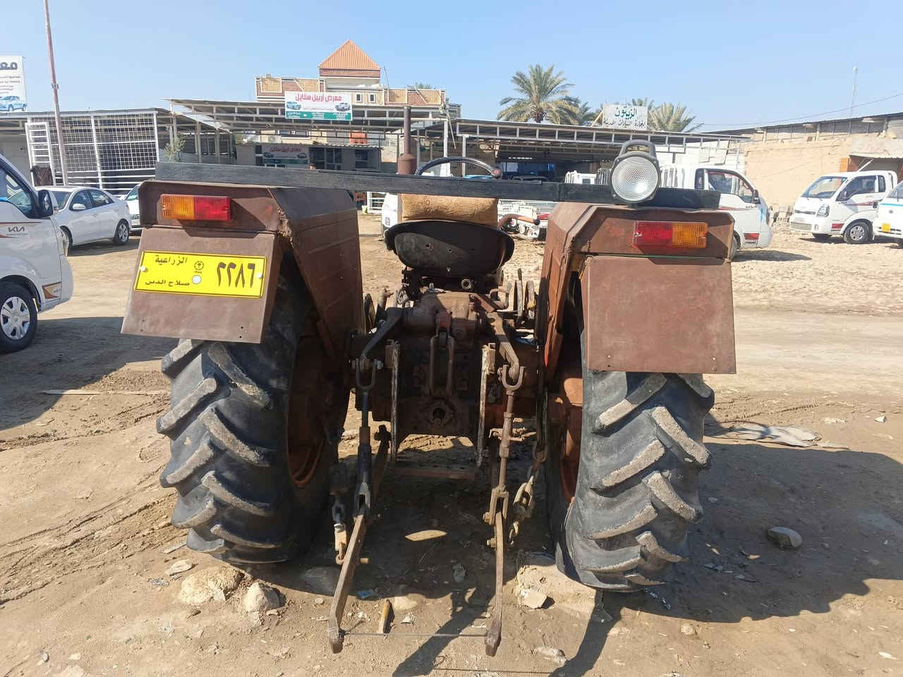 سلام عليكم من رخصت مدير الكروب البيع عنتر موديل87 رقم وسنويه بدون تحويل راعيه موجود بس بيعه بدون تحويل سعر5500مكينه مكفوله كير محرك هودرليك صدر جديد باور جديد تايرات نضاف***********
