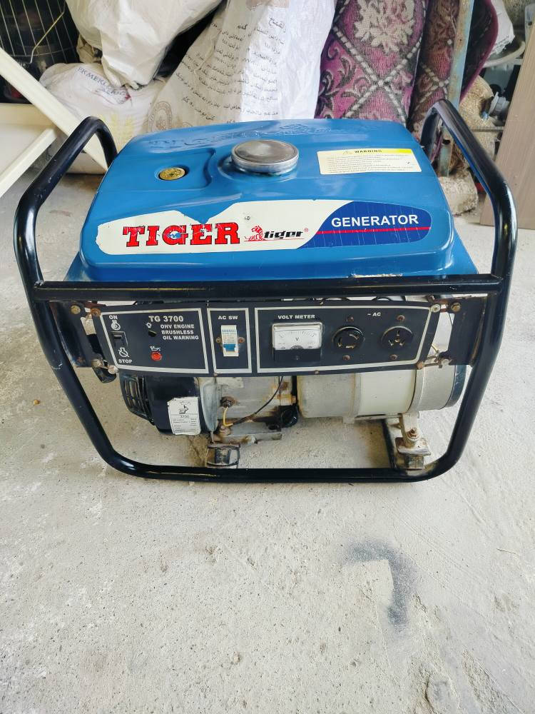 مولد تايگر 12 امبير باب اول حجم 3700 اخو الجديد للبيع 
واتساب *********** كركوك, العراق
