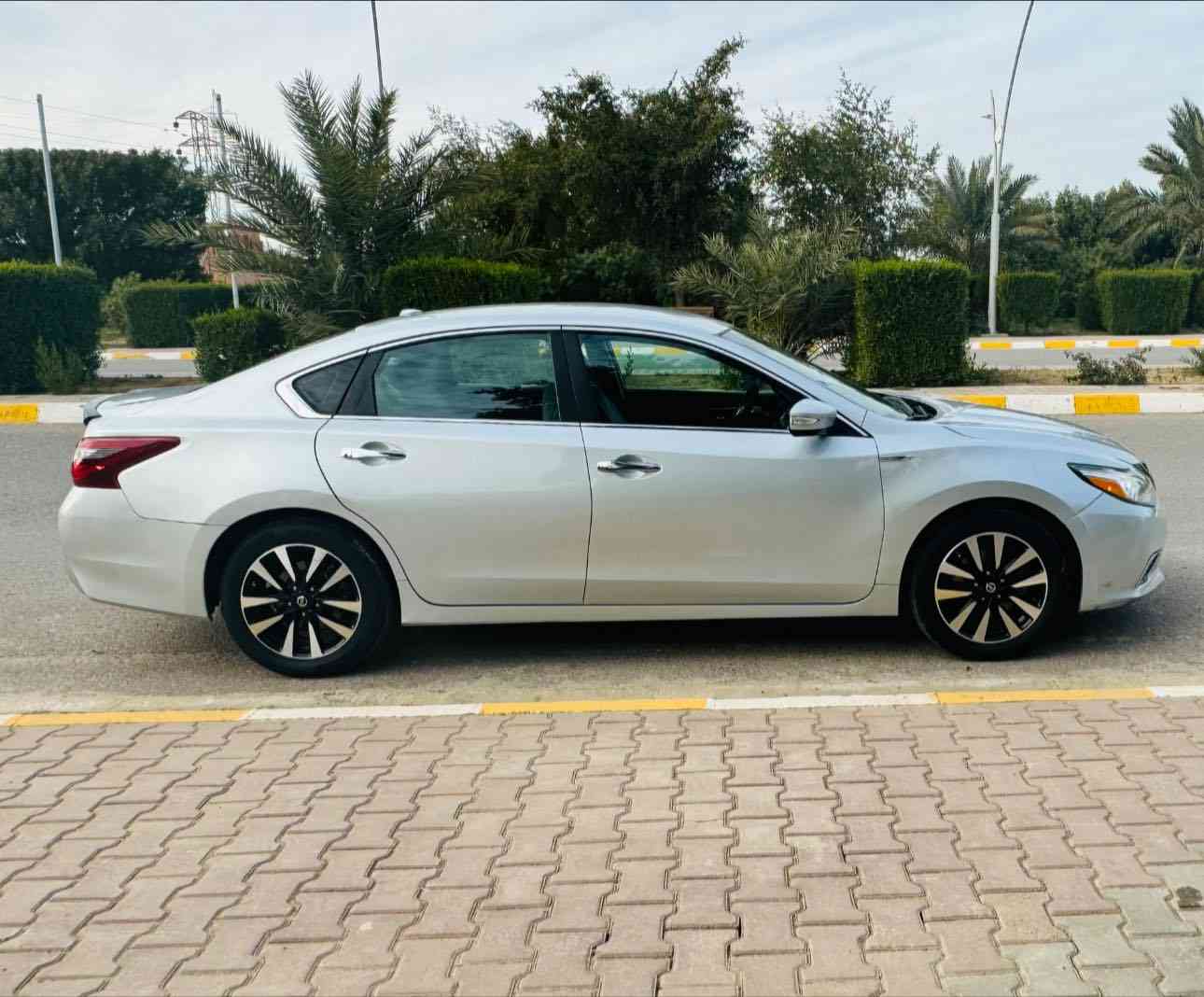 السلام عليكم
للبيع بسعر مناسب جداً
نيسان التيما 2018 وارد امريكي 
لون(سلفر) المرغوب رقم اربيل اوربي (22) سنويه جديده لغاية 2029 شرط التحويل….
السيارة بيها صبغ جاملغ خلفي بدون داخل + جاملغ امامي فقط بدون دواخل والباقي مكفول…..
سيارة جاهزة بدون اي نقص….
سيارة حيل حلوة احلى من الصور…
محرك 4 سلندر محرك مامفتوح…
شرط محرك وكير وصدر وكهربائيات وتبريد وتدفئة وتخم تاير سيارة جاهزة من كلشي….
مواصفات(SL) فول عده الفتحه …
العنوان/ صلاح الدين/ تكريت/ القادسية….
السعر 125 اعتذر عن الاقساط والوعده….
للاستفسار 
***********
***********
