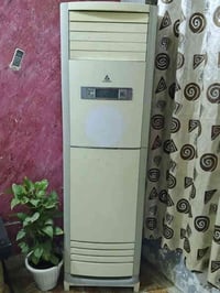 للبيع سلبت كنتوري عدد1+ سبلت جداري عدد 2 السعر خاص 07806806304