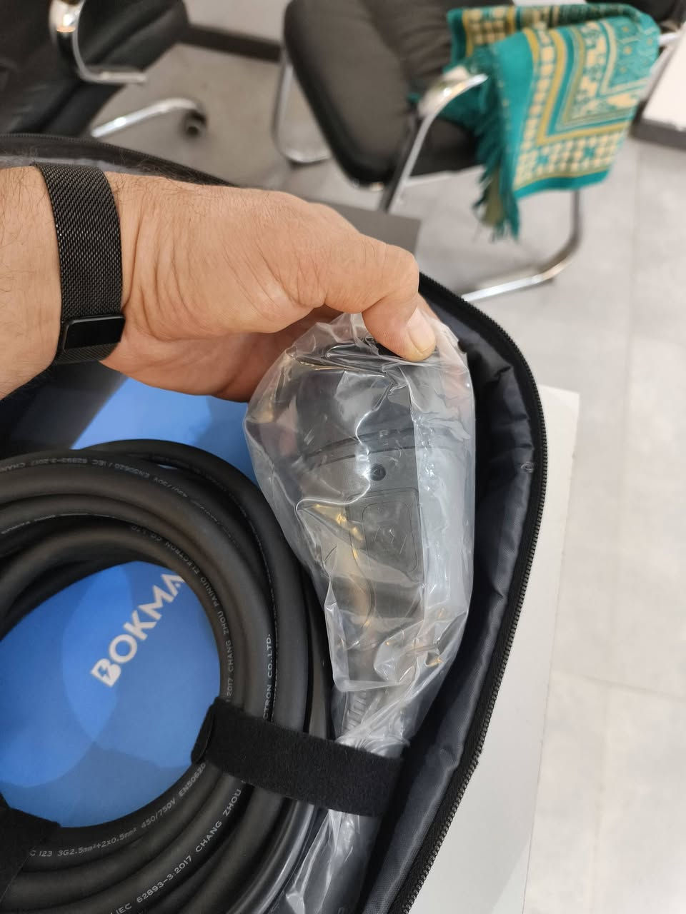 سلام عليكم للبيع شاحن جديد BOKMAN لسيارات BYD فيشة تايب 2 16 امبير


**إذا كنت صاحب هذا الإعلان وتريد حذفه لأي سبب، رجاءا أرسل رسالة إلى الدعم الفني**