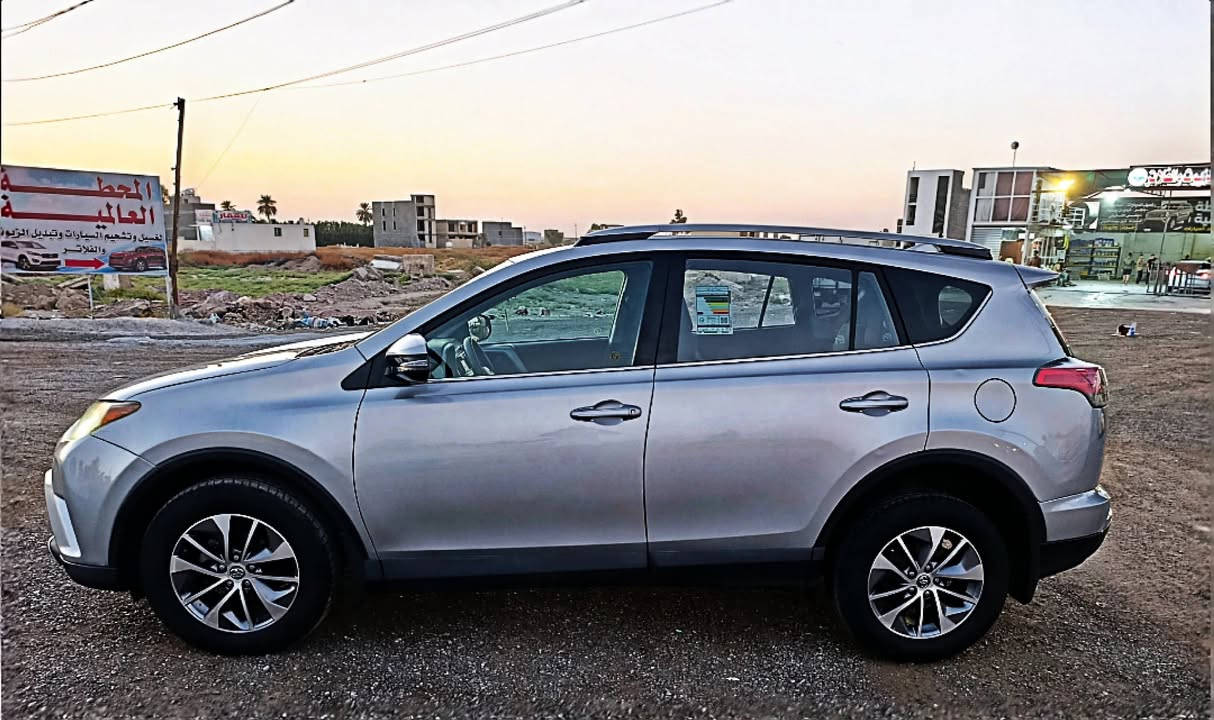 للبيع 
راف فور 
مودل 17
لون سلفر 
رقم سليمانيه باسمي هزه جديده 
ورقم جديد 
حادته 
جاملغ امامي  مال سكن 
وبنيد
سوناره موجود بلمنشور 
مكاني بغداد العامريه 
لاتصال
***********
السعر 
163 وبيه مجال
