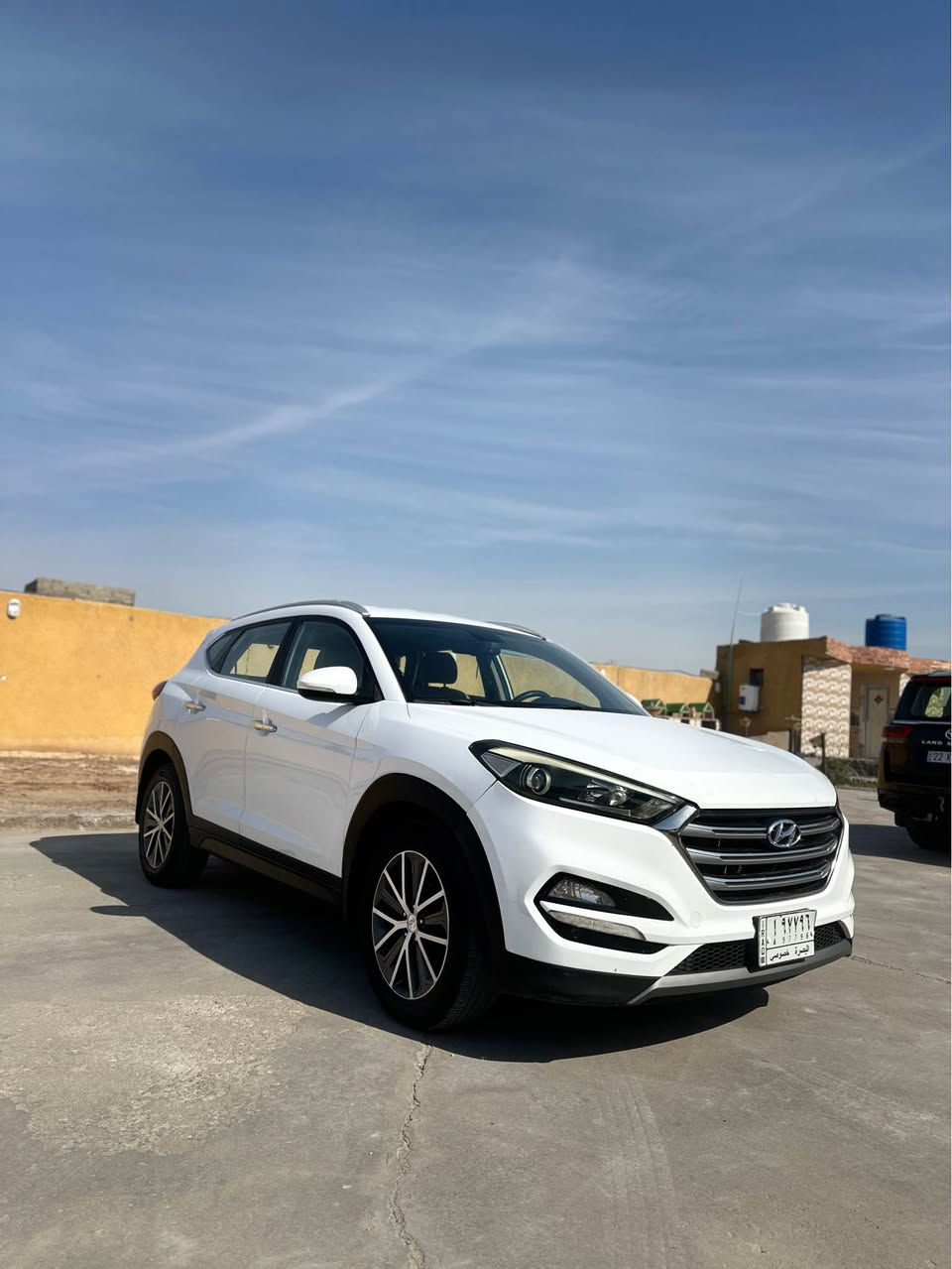 توسان 2017 خليجي مكفوله من البارد وصبغ وتبديل حالوب خفيف جدا وتكحيل ماشيه 140 الف سنويه ل28
سياره كفاله ماعده لي ذكرته نضيف مكينه 200 دوش مكفوله من الفتح والعطل تبريد شغال 
السعر170 
الرقم ***********
ابو الخصيب البصرة, العراق
