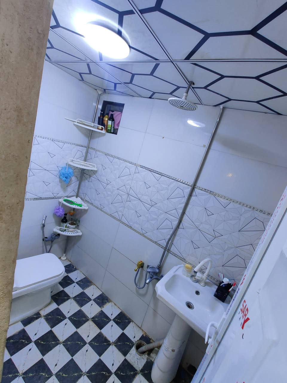 100 متر للبيع طابو زراعي نهايه شارع الموز سعر 20 رقم *********** نقص بس بورك بناء جديد
