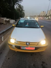 بيجو بارص موديل ٢٠١٥ مكفوله من ضربه او صبغ او تبديل كير او مكينه جديد ...