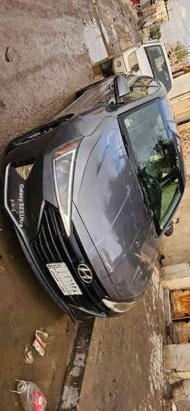 السلام عليكم
النترا ٢٠٢٠ لون فيلي ..
كير مكينة كفالة.. 
مكينة ٢٠٠٠
معوقين ميسان السيارة موجودة بالصبرة /حي الحسين
بيهة باب تبديل عكس السايق ومصبوغ
ابيع صبغ صفحة. تقرير الفحص موجود بالنشر
صور الحادث موجودة
٣ انظمة قيادة اوتو+عادي+اسبورت+
ايكو اقتصادي
تخم تاير..
 حدادية طوبة..
 تبريد... تدفئة
باتري جديد
ارضية جلد
تحكم استيرن جهتين
شاشة.+. كامرا..
توقف ذاتي
ماشية ١٠٢ حقيقي. السعر. ١٢٣.وبيهة مجال للطيبين
للعلم. سيارة بيت فقط. وراعيهة موضف.
رقمي. ***********...***********
