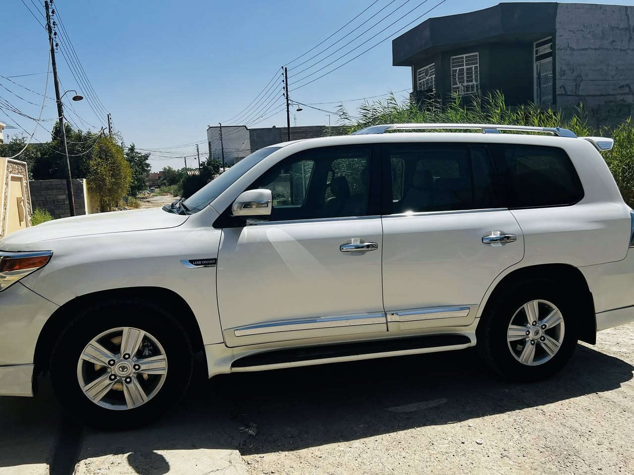 لاندكروز 2013 مكينه٨ سلندر 4700 بيهه بنيد مبدل بلادي بيهه بارد جاملغ ايمن وايسر امامي بدون صبغ السعر 350 ورقه بيهه مجال مكان ديالى بعقوبه ***********
