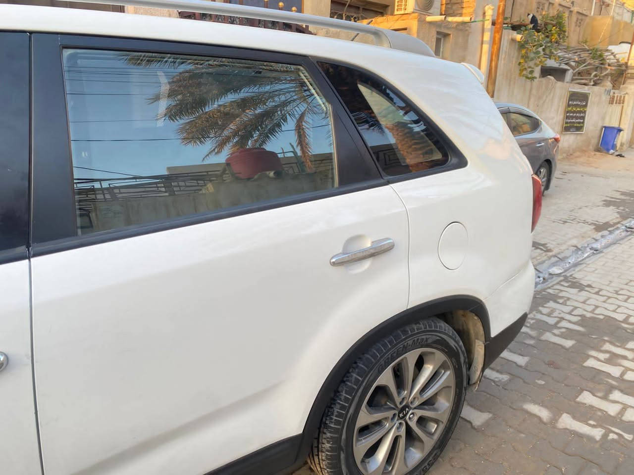 سورنتوا 7راكب اربيل فول مواصفات ماعد البنوراما 2400بيه ضربه بالقبق مال البنزين وبيه كارت بالبنيد عارضه 173وبيه مجال علما بيه غرامه 820الف ***********)***********
