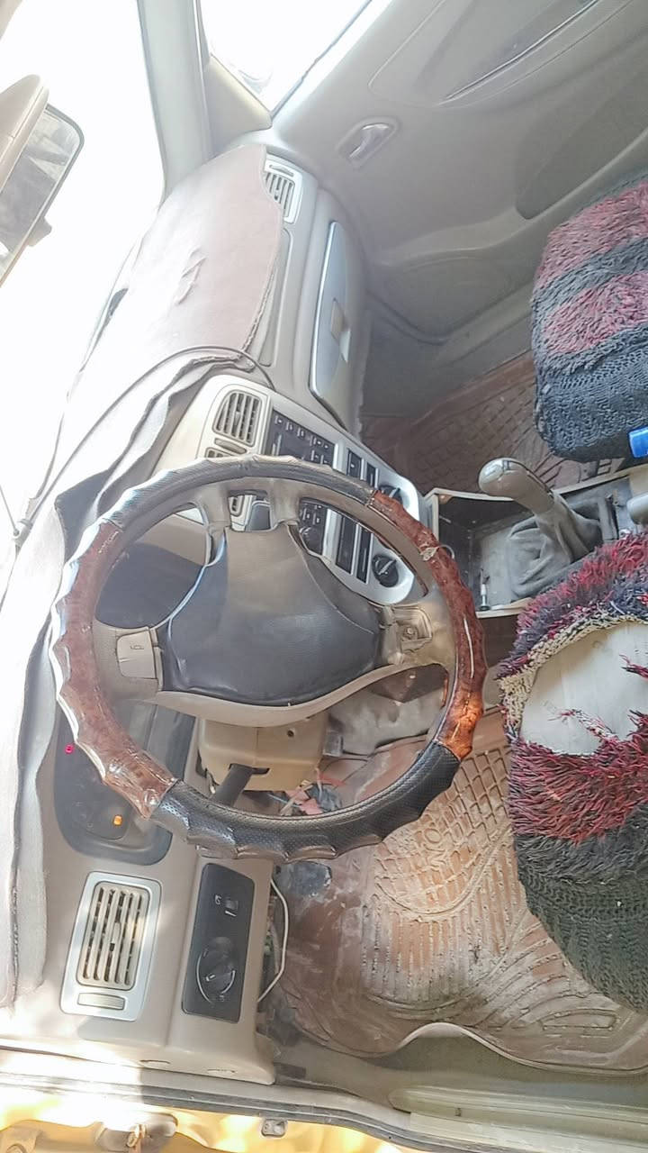 شيري كوين موديل2010 كير خيرمن الله ومكينة بيهة تبخير بس بيها نقوصات بسيطة مصفره هيئه وغرامات سنويه  لل2027مكاني بغداد الزعفرانية 
السعر 23وبيها مجال بسيط او مراوس حسب القناعة 
***********او ***********
