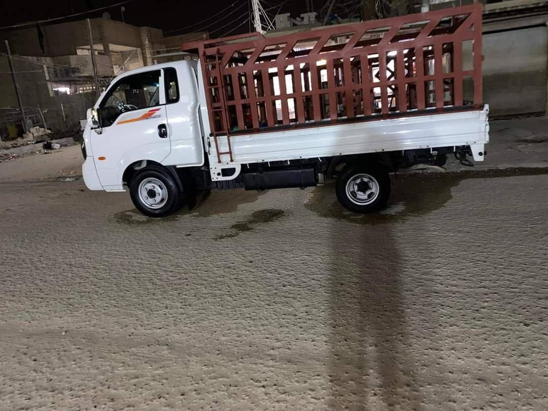 السلام عليكم سيارهمحافظه الناصريه سياره مقفوله شاصي قشر مكينه مدوري سياره تشتغل على خط سياره جاهزه رقمها بغداد*********** بنجو فحل للبيع
