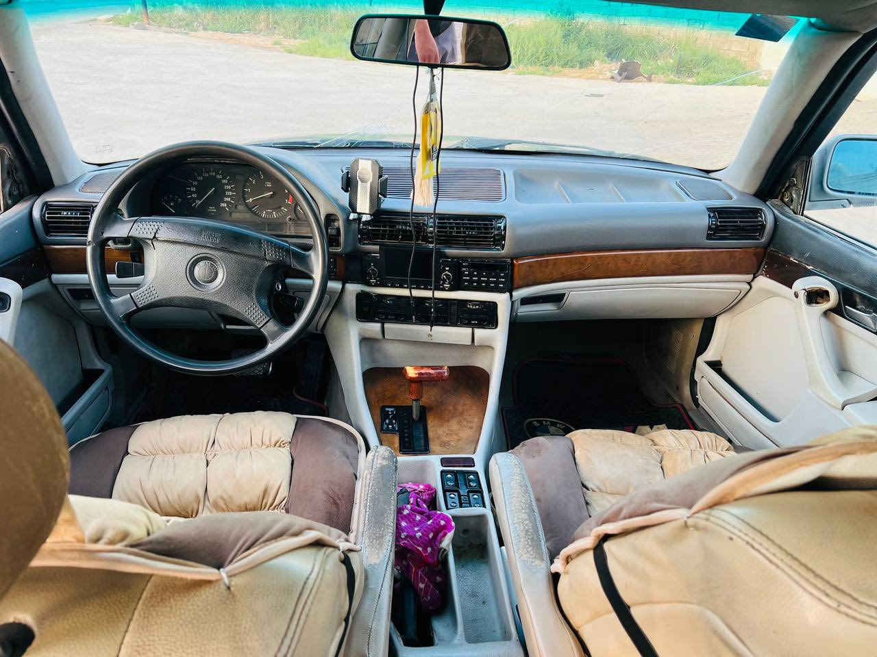 سلام عليكم سيارة BMWكير محرك كفاله تبريد ثلج ويه السويج كهربائيات كله شغاله عالي ناصي اشاير دبل جام كهربائي تنته شغاله موديل 91مصبوغه عمام بيه ضربه بل جنطه سياره متعوب عليه او جاهزه رقم بغداد تحول مباشر سنويه ل27السعر 43بيه مجال بصيط مكاني بابل محاويل قريت البعلوان ‭

‭٠٧٧١ ٩٤٦ ٥٢٦٨‬
