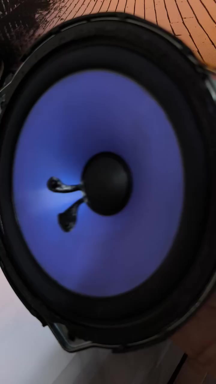 سماعات تفصيخ اصلي بلادي قياس 6أنچ / 70 واط/
ملاحظة : سعر الزوج- 15- متوفر توصيل جميع المحافضات


**إذا كنت صاحب هذا الإعلان وتريد حذفه لأي سبب، رجاءا أرسل رسالة إلى الدعم الفني**