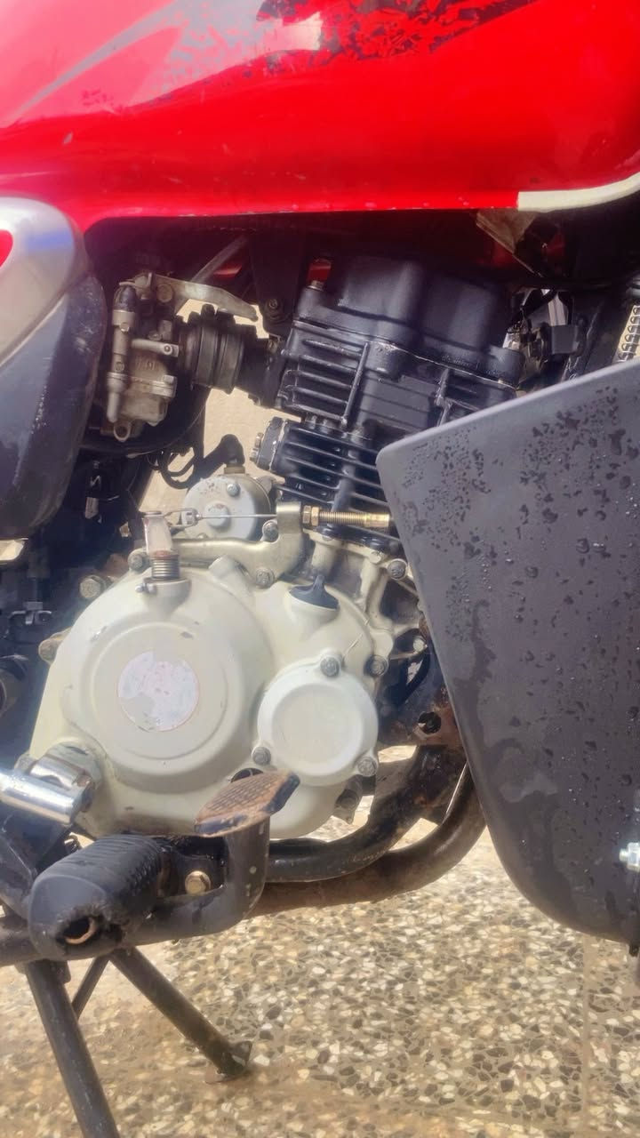 ‏سلام عليكم دراجة بوكسر موديل 21 شهر 12  مرقم بغداد إنجليزي دراجة كلها شغالة سلف هندر كلها شغالة سعرها 1600 بيها مجال عنوان بغداد تقاطع الخنساء رقم الهاتف ‎***********
