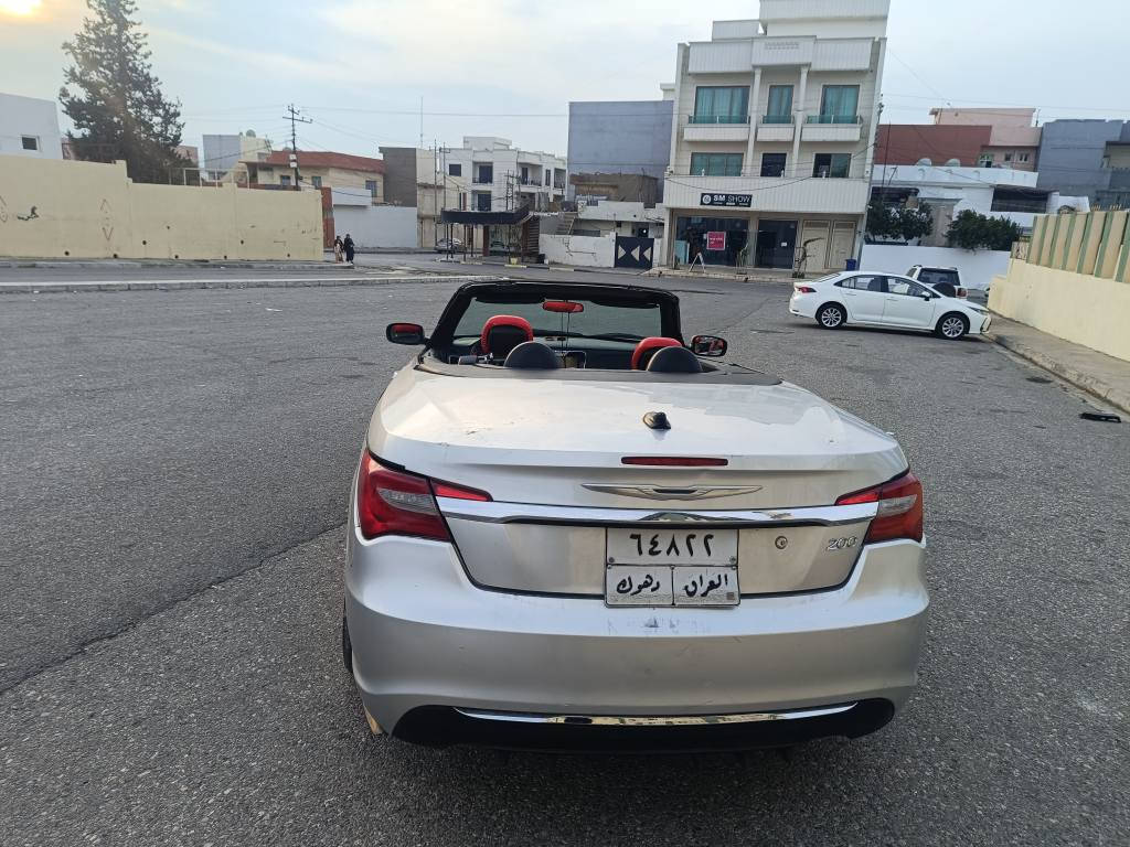 "گلايز موديل 2011 "
گير توماتيك  گير و مكينه بشرط
مكينه 4 بستن فول اقتيصادي
سقف كهرباي.
سعر 70 ورقه ومجال 11 ورقه غرامه 
تحويل بشرط
*********** زاخو, دهوك
