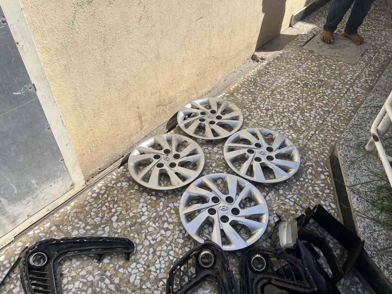 سلام عليكم غراض النترا 17و18اللبيع كلمن وسعره المكان بغداد***********
